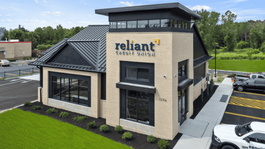 Exterior of Reliant Credit Union in Farmington, NY
