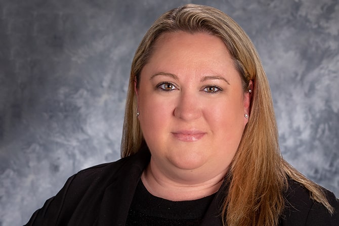 Manda Meenan headshot